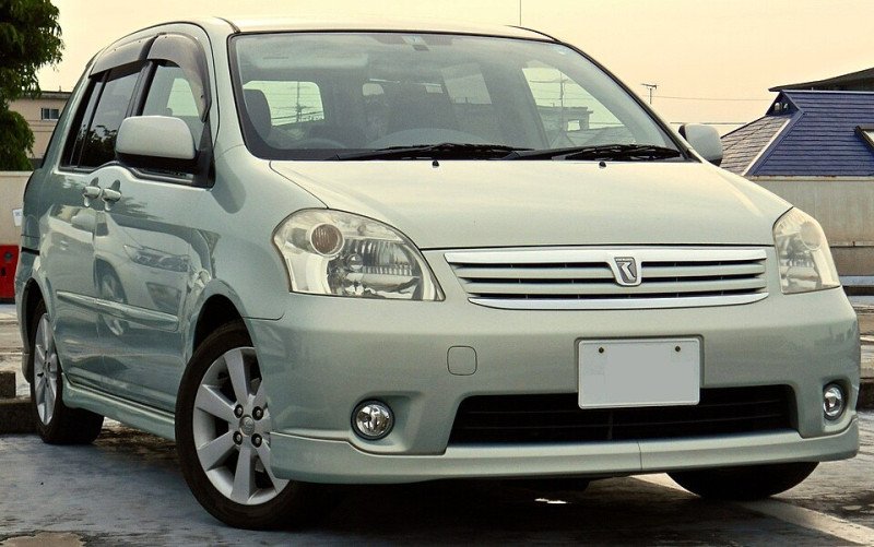 Parabrisa delantero Toyota Raum 