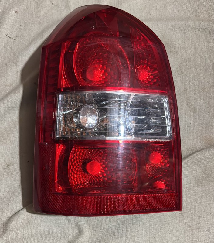 Faro Trasero Hyundai Tucson RH (usado)