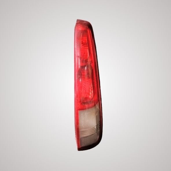 Faro trasero Nissan X-trail LH (usado)