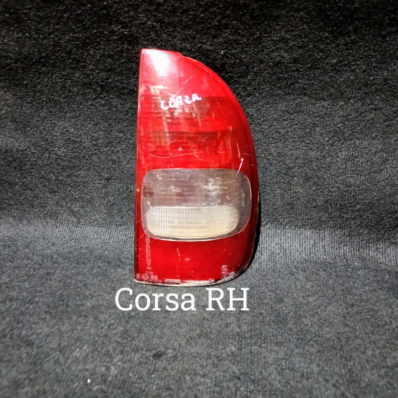 Faro trasero Chevrolet Corsa RH (usado)