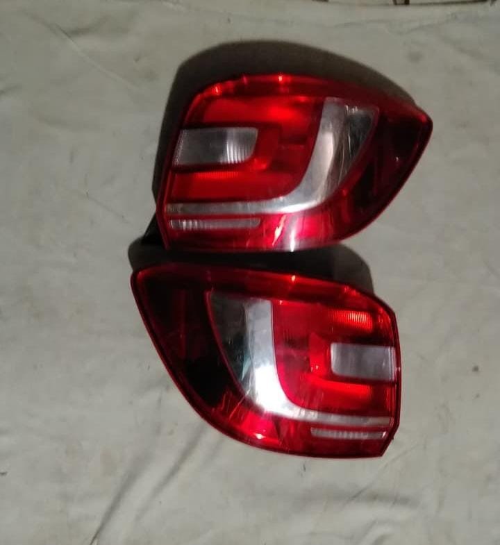 Faro Trasero Renault Sandero LH (usado)