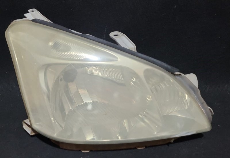 Faro delantero toyota Premio 02/05 RH
