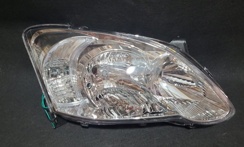 Faro delantero Toyota Runx 05 RH