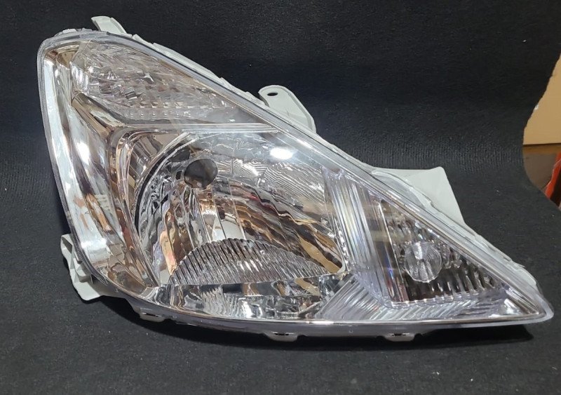 Faro delantero Toyota Allion 02/04 RH