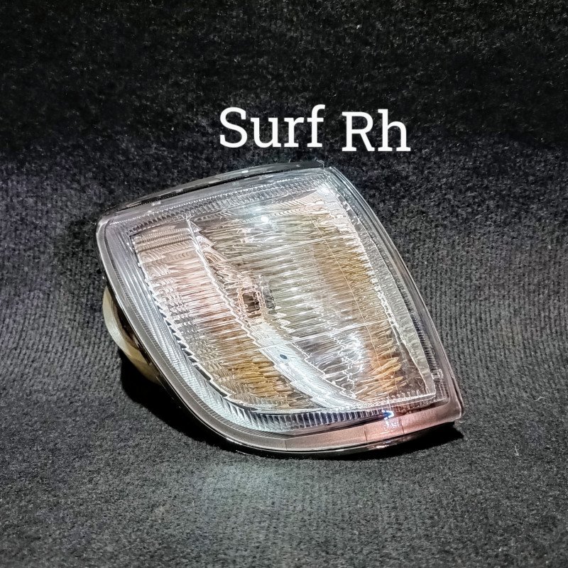 Faro Esquinero Hilux 99 RH