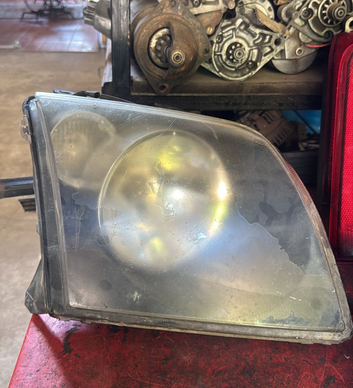 Faro delantero Ford Eco Sport RH