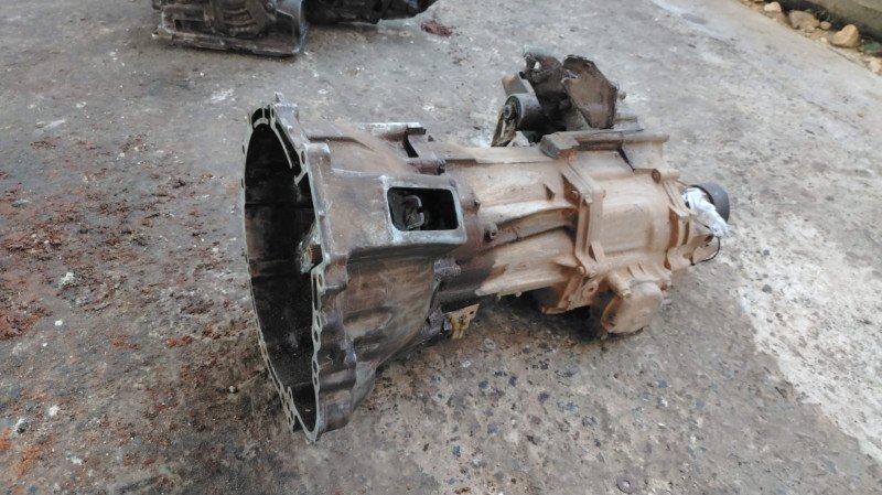Caja mecanica 4x4 Toyota Cami 