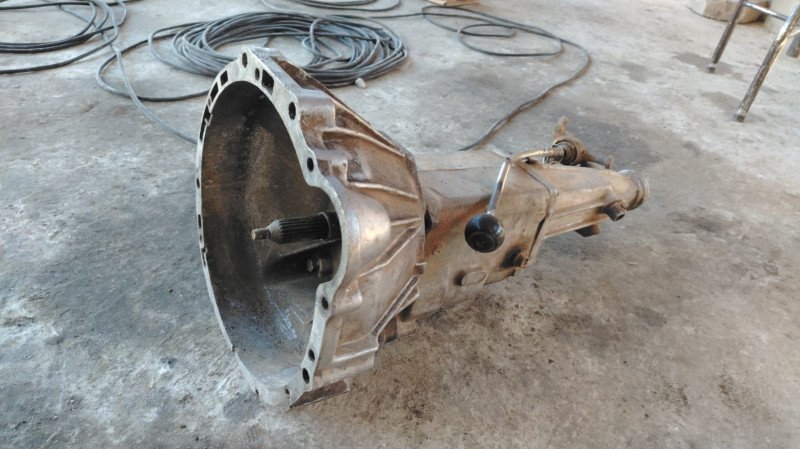 Caja mecanica 4x2 Toyota