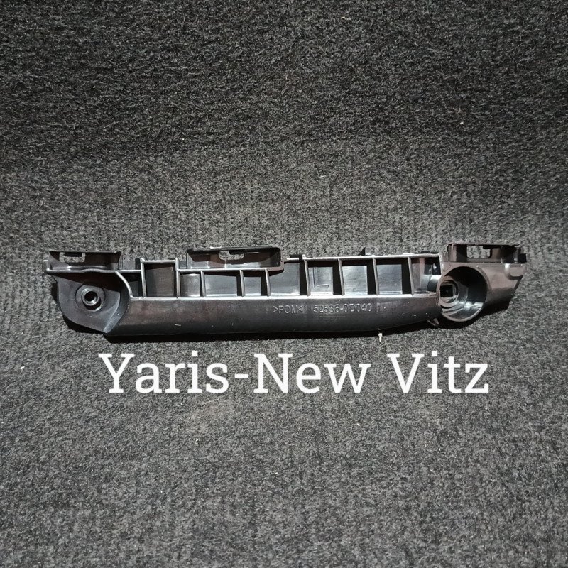 Soporte de Envolvente Yaris-New Vitz RH