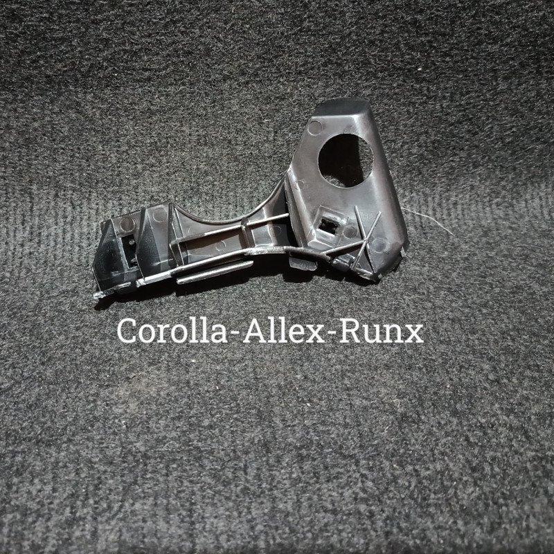 Soporte de Envolvente Corolla-Allex-Runx RH