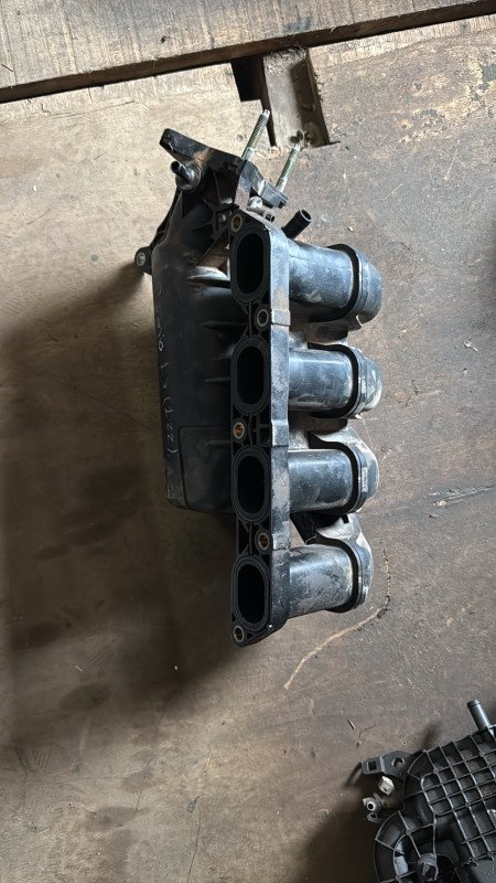 Multiple de Admision Toyota Premio 1,5 