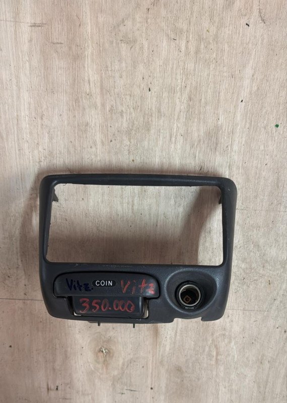 Moldura de Toyota Vitz 