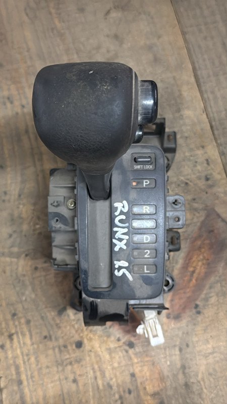 Palanca de cambio automatica Toyota Runx 2.5 