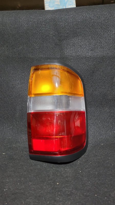 Faro Trasero Nissan PR50 RH 