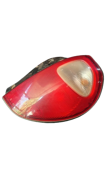 Faro trasero RH Toyota Duet