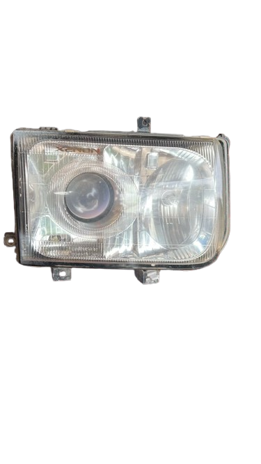 Faro DEL RH NISSAN REGULUS