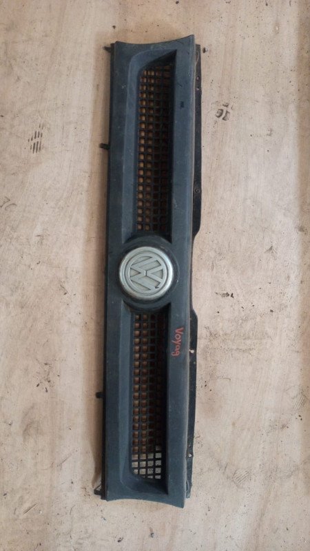 Parrilla frontal Volkswagen Voyage