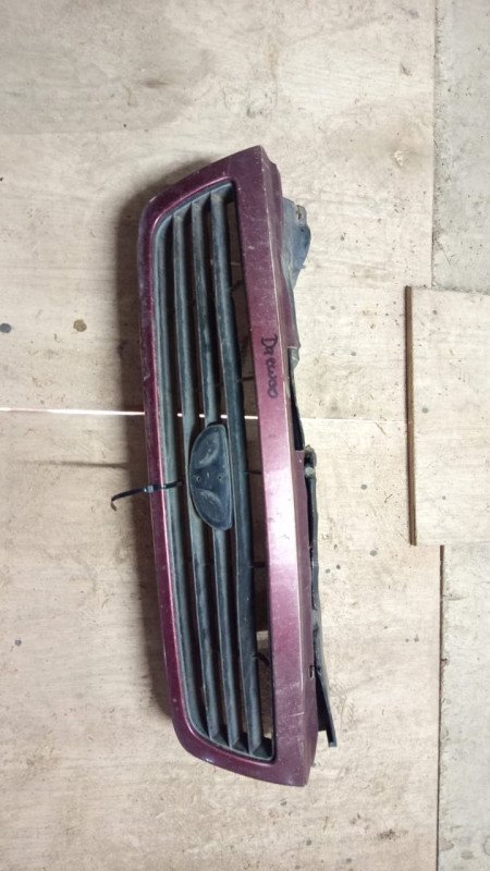 Parrilla frontal Daewoo