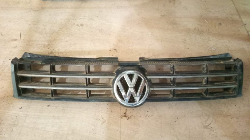 Parrilla frontal Volkswagen Polo
