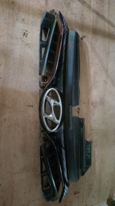 Parrilla frontal Hyundai HB20